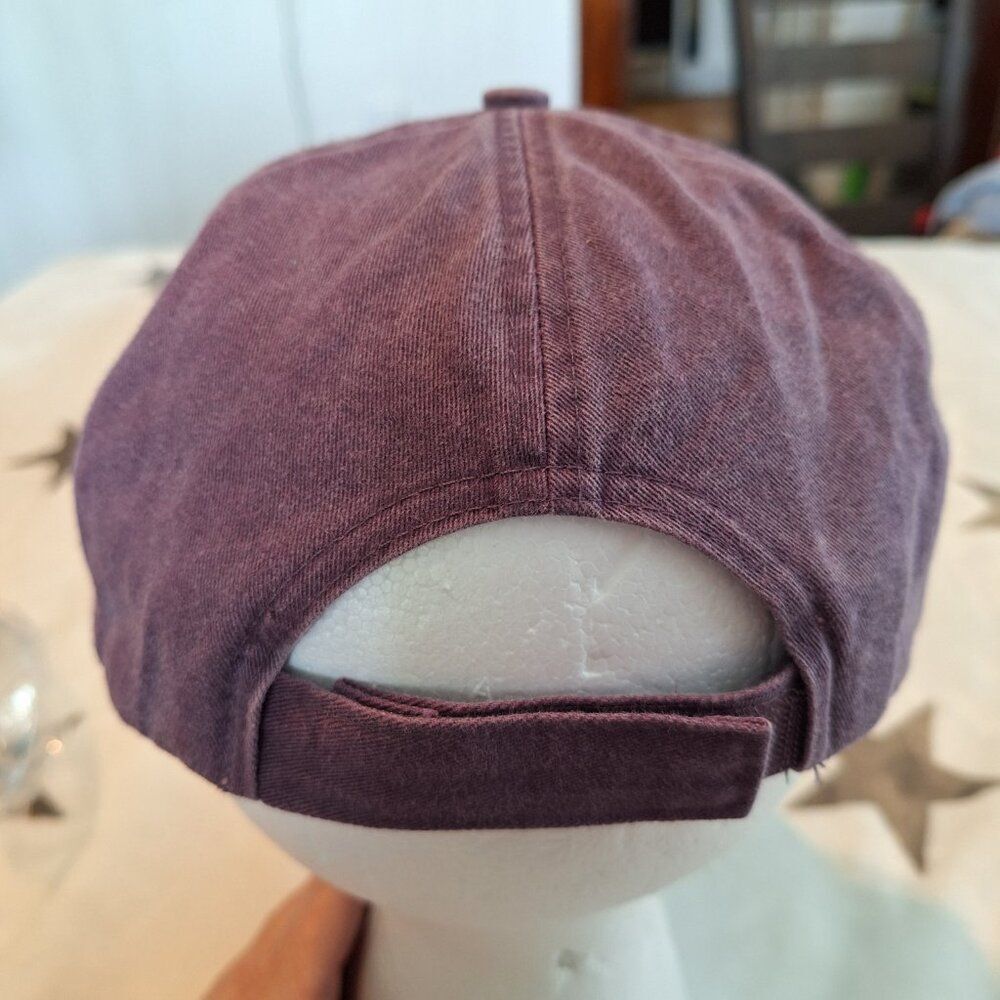 Cabela's Outdoor Gear Burgundy Purple Embroidered Baseball Cap Hat Adjustable - Picture 2 of 4
